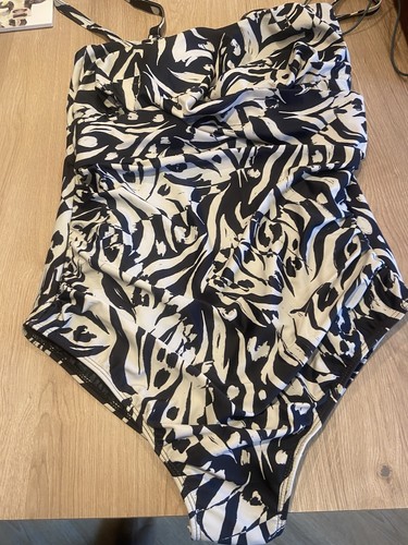 Bnwt ladies black - black, white